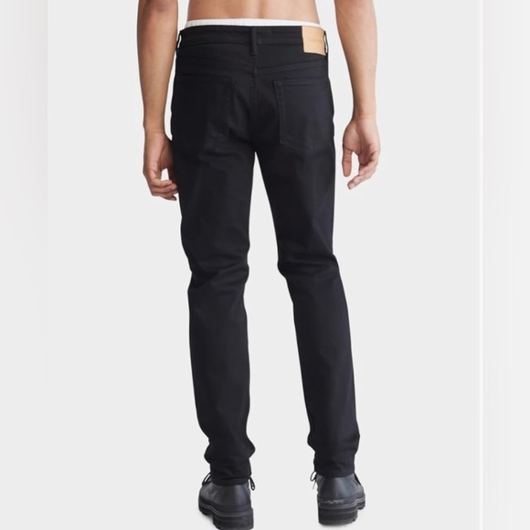 B11.04 NWT Calvin Klein Slim Straight Fit Jean Black W40xL30 - Picture 3 of 4